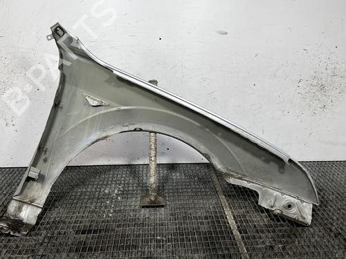 Guarda-lamas esquerdo Guarda-lamas esquerdo FORD MONDEO III (B5Y) 2.0 16V TDDi / TDCi (115 hp) 32190492 32190492