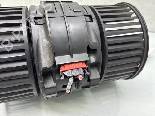 Ventilator motor Ventilator motor RENAULT SCÉNIC III (JZ0/1_) 1.5 dCi (JZ02, JZ0R) (95 hp) 36937756 36937756
