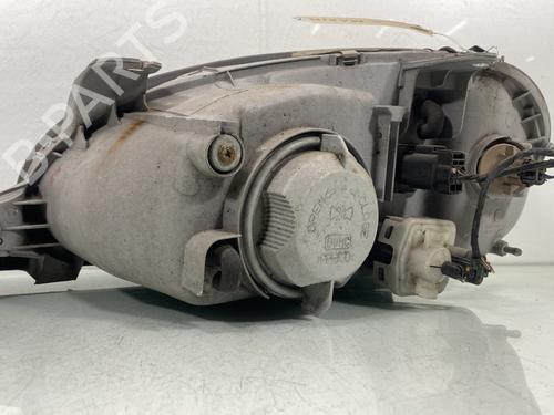 Used Right headlight Right headlight DAEWOO LANOS (KLAT) 1.5 (86 hp) 29564741 29564741