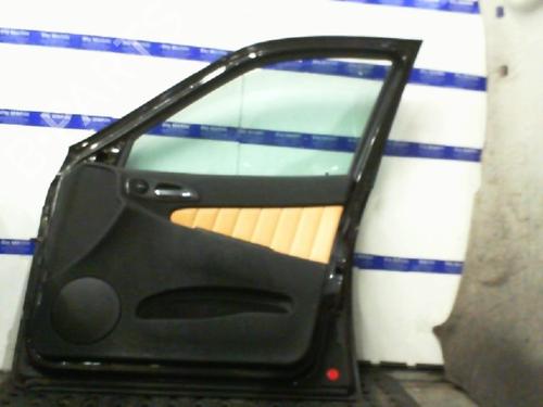 Used Right front door Right front door 21964242 21964242