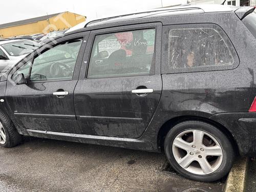 Fuse box PEUGEOT 307 Break (3E) 2.0 HDi 135 | BP22314674E1 
