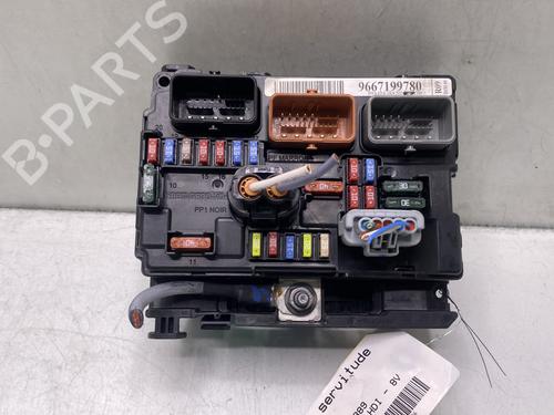 Used Fuse box CITROËN C3 II (SC_) 1.4 HDi 70 (SC8HZC, SC8HR0, SC8HP4) (68 hp) 30082743