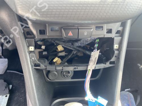 Steering wheel PEUGEOT 2008 I (CU_) 1.2 VTi | BP29939831C49 - Image 28