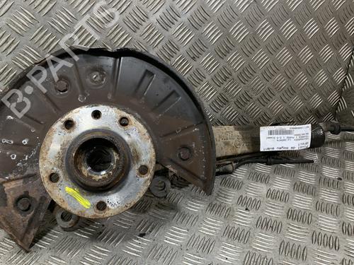 Used Right front steering knuckle VW TOUAREG (7LA, 7L6, 7L7) 2.5 R5 TDI (174 hp) 32853902