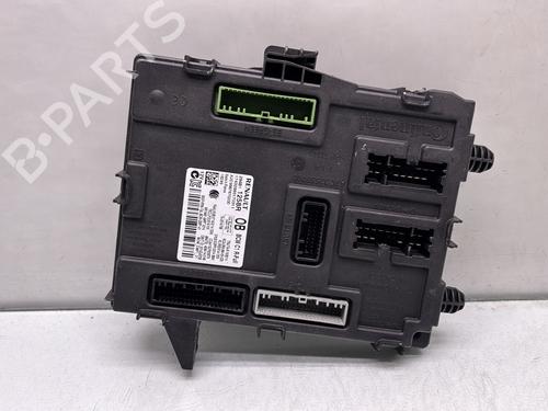 Sikringsdåse RENAULT MEGANE IV Hatchback (B9A/M/N_) 1.2 TCe 130 (B9MR) (130 hp) 30090587