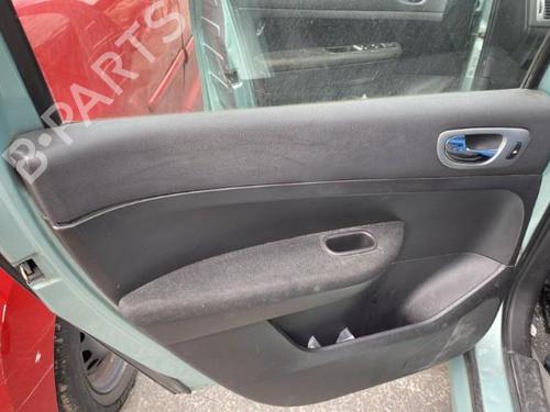 Fuse box PEUGEOT 307 Break (3E) 2.0 HDI 110 | BP19949024E1 