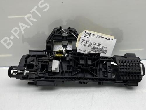 Used Front right exterior door handle MERCEDES-BENZ CLA Coupe (C117) CLA 200 CDI (117.301) (136 hp) 19990653