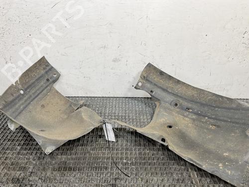 Used Wheel arch RENAULT CLIO III (BR0/1, CR0/1) 1.5 dCi (BR17, CR17) (86 hp) 32063657