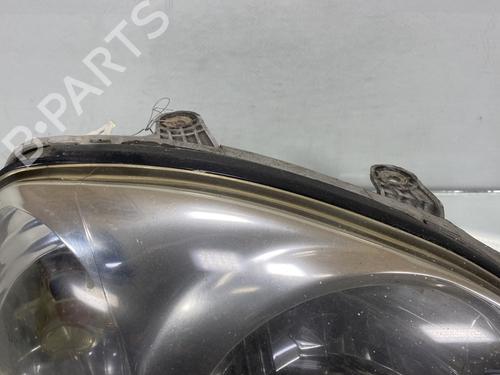 Right headlight HYUNDAI SANTA FÉ I (SM) 2.0 CRDi 4x4 | BP19981734C29 