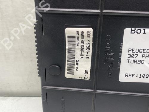 Fuse box PEUGEOT 307 (3A/C) 2.0 HDi 135 | BP28519650E1