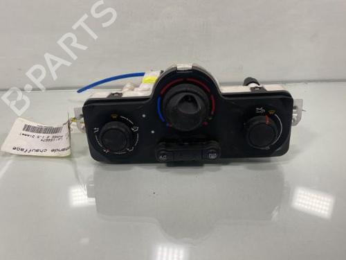 Used Climate control RENAULT CLIO III (BR0/1, CR0/1) [2005-2014]  19986376