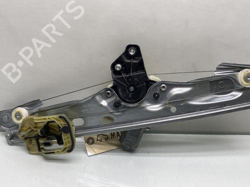 Rudehejsemekanisme venstre bagtil OPEL ASTRA K (B16) 1.5 CRDI (68) (122 hp) 28423179