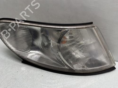 right-front-indicator-saab-9-3-ys3d-1998-1999-2000-2001-2002-2003-32190470 main image