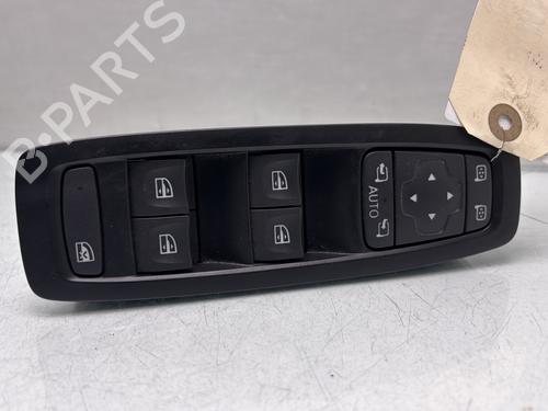 Used Left front window switch RENAULT MEGANE IV Hatchback (B9A/M/N_) 1.2 TCe 130 (B9MR) (130 hp) 32175568
