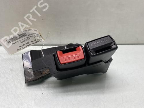 Used Seat buckle RENAULT CLIO III (BR0/1, CR0/1) 1.5 dCi (C/BR0G, C/BR1G) (68 hp) 30181066