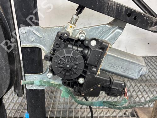 Used Front right window mechanism Front right window mechanism 39090894 39090894