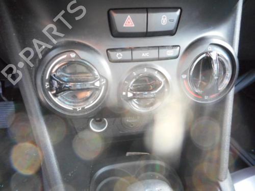 Fuel flap PEUGEOT 208 I (CA_, CC_) 1.4 HDi | BP19980068C131