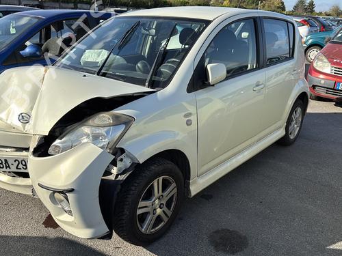 Left taillight DAIHATSU SIRION (M3_) 1.3 (M301) | BP38065985C34 - Image 5