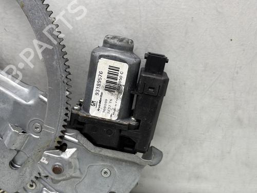 Rudehejsemekanisme ventre foran OPEL MERIVA A MPV (X03) 1.6 (E75) | BP28385350C22 