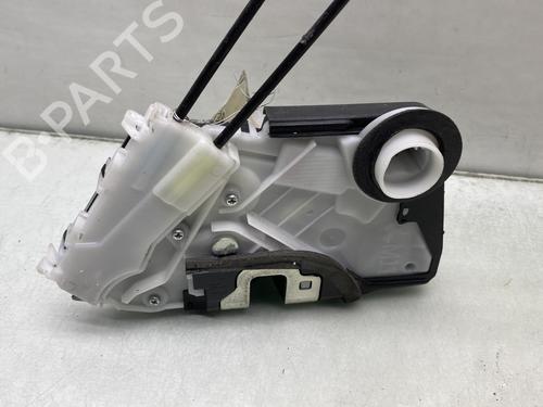 Front right lock TOYOTA YARIS (_P13_) 1.5 Hybrid (NHP130_, NHP130) | BP23765322C97 