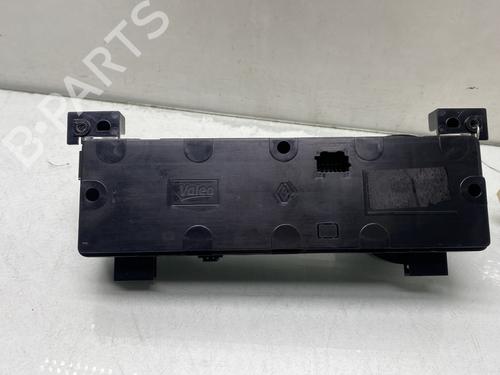 Used Climate control Climate control DACIA SANDERO II TCe 90 (B8M1, B8MA, B8AC) (90 hp) 31379564 31379564
