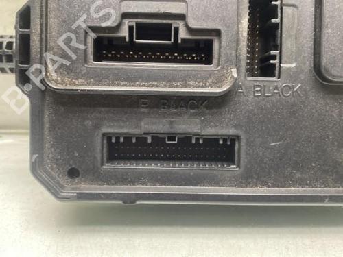 Used Fuse box Fuse box RENAULT SCÉNIC III (JZ0/1_) 1.5 dCi (86 hp) 19958880 19958880