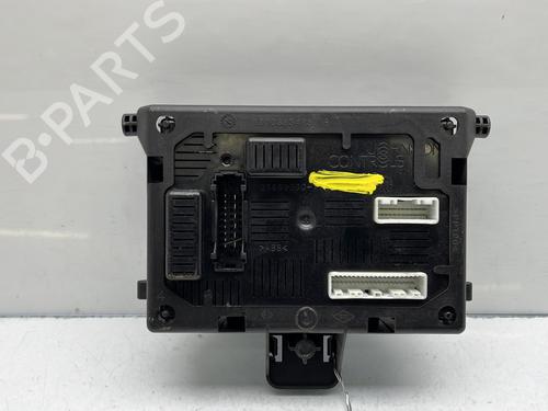 Sikringsdåse RENAULT CLIO III (BR0/1, CR0/1) [2005-2014]  22179962