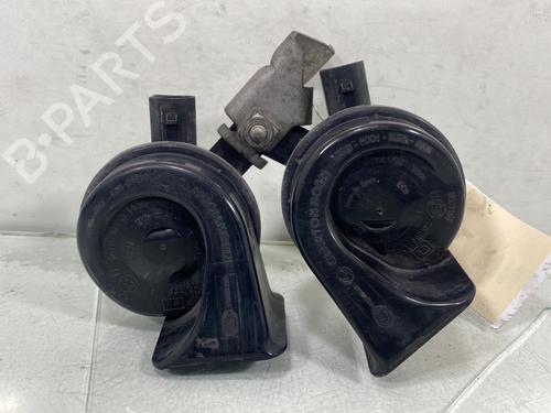 Used Horn VW POLO V (6R1, 6C1) 1.2 (70 hp) 30878613