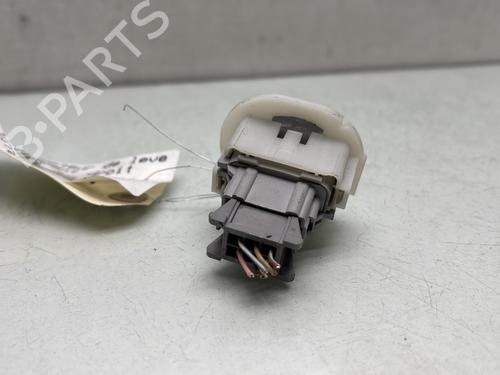 Used Right front window switch Right front window switch RENAULT MEGANE II Estate (KM0/1_) 1.5 dCi (KM16, KM1E) (106 hp) 28475695 28475695