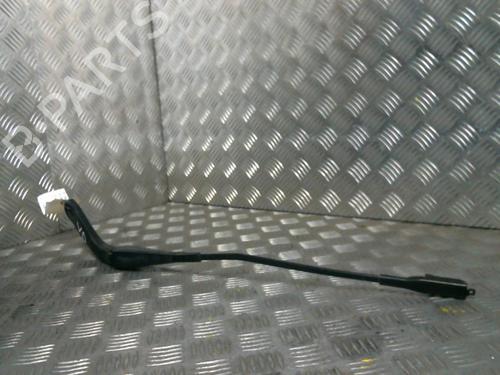 Used Front windshield wiper arm BMW 1 (F21) 114 i (102 hp) 20013504