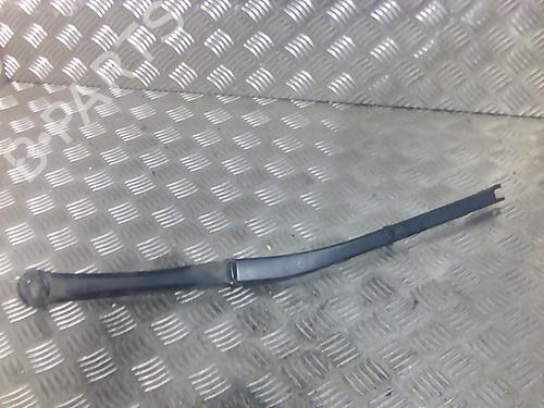 Used Front windshield wiper arm BMW 5 Touring (E39) 530 d (193 hp) 20015269