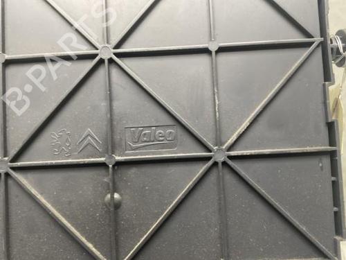 Used Fuse box Fuse box 19969076 19969076