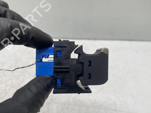 Used Switch Switch CITROËN C5 AIRCROSS (A_) 1.2 Hybrid 136 (ARHPYJ) (136 hp) 32524522 32524522