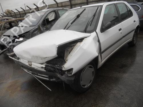 Højre fortil invendig håndtag PEUGEOT 306 Hatchback (7A, 7C, N3, N5)  | BP20033943I14 