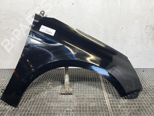 Used Right front fenders RENAULT MEGANE IV Hatchback (B9A/M/N_) 1.6 dCi 130 (B9A4) (130 hp) 32495819