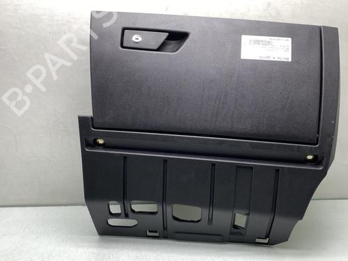 Used Glove box AUDI A3 Sportback (8YA, 8YF) 35 TFSI Mild Hybrid (150 hp) 31646882