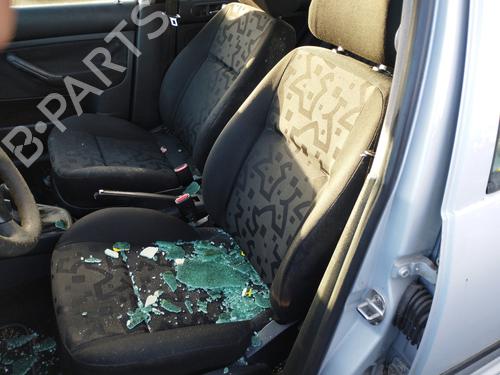 Left taillight VW GOLF IV (1J1) 1.6 | BP31881185C34 