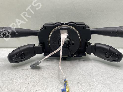 Commodo Essuie Glace / Phare PEUGEOT 206+ (2L_, 2M_) 1.4 HDi eco 70 (68 hp) 32125899