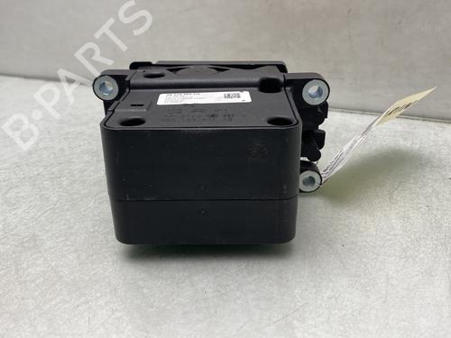 Used Gear lever Gear lever PEUGEOT 3008 II SUV (MC_, MR_, MJ_, M4_) 1.2 THP/ PureTech 130 (MRHNSM, MRHNSU, MRHNSJ, MRHNYW,... (131 hp) 23769583 23769583