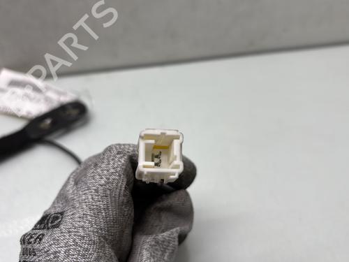 seat-buckle-peugeot-407-coupe-6c_-2005-28385337 main image