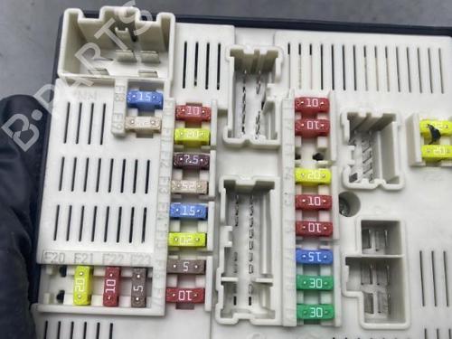 Used Electronic module Electronic module RENAULT MEGANE III Hatchback (BZ0/1_, B3_) 2.0 dCi (BZ0L) (160 hp) 19966896 19966896