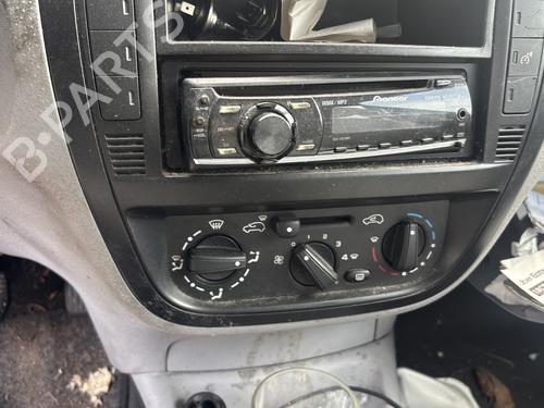 Front left door window CITROËN C3 I (FC_, FN_) 1.1 i | BP30974255C18