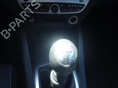 Left front door RENAULT MEGANE III Grandtour (KZ0/1) 1.5 dCi (KZ09, KZ0D, KZ1G, KZ29, KZ14, KZ1W, KZ10, KZ1F,... | BP30672321C2 