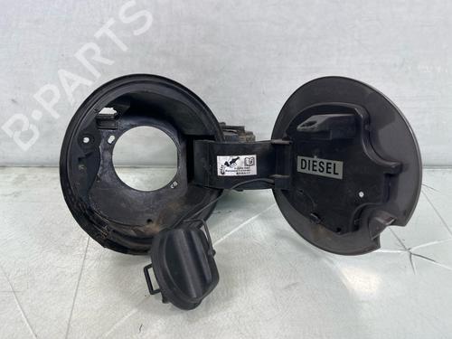 fuel-flap-renault-clio-iv-bh_-2012-2013-2014-2015-2016-2017-2018-2019-2020-2021-37452320 main image