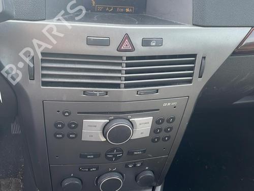 Right front door OPEL ASTRA H (A04)  | BP21956354C3 