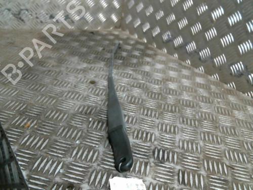 Used Front windshield wiper arm PEUGEOT 406 (8B) 1.8 16V (110 hp) 21951610