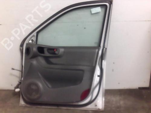 Right front door HYUNDAI SANTA FÉ I (SM) 2.4 16V 4x4 | BP20018847C3