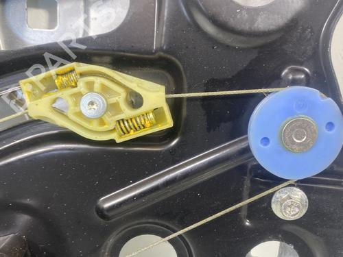 rear-right-window-mechanism-renault-megane-cc-ez01_-2010-2011-2012-2013-2014-2015-32728789 main image