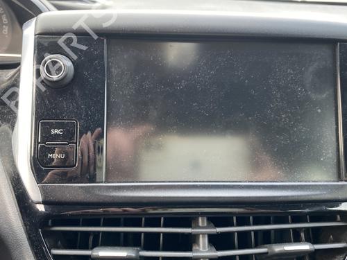 Right headlight PEUGEOT 208 I (CA_, CC_) 1.2 VTI 82 | BP31906140C29