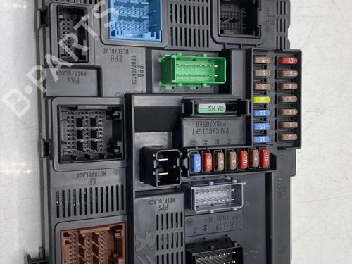 Used Fuse box PEUGEOT 308 II (LB_, LP_, LW_, LH_, L3_) 1.6 HDi / BlueHDi 115 (115 hp) 29141772